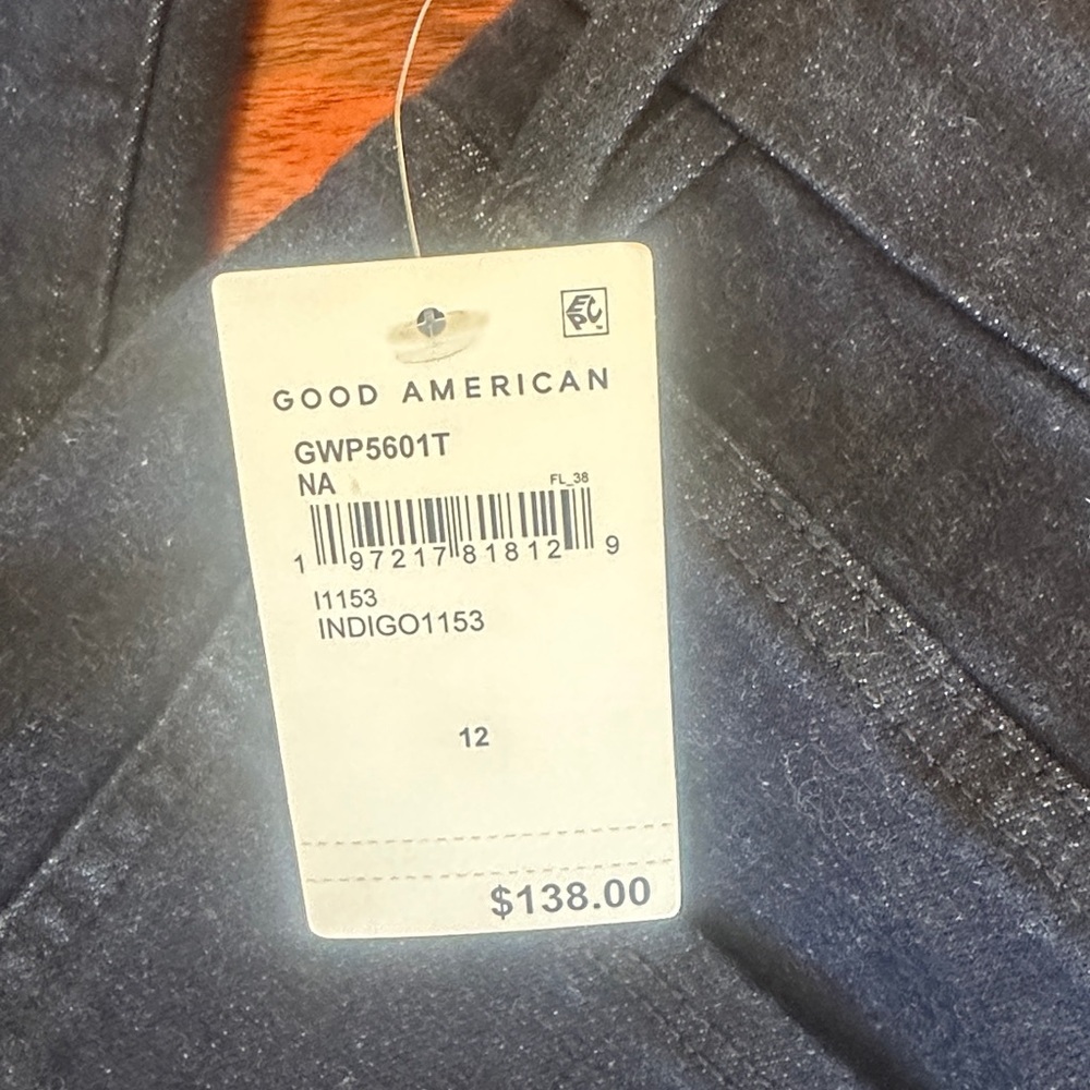 Good American Indigo Wide Leg Jeans - Picture 6 of 6